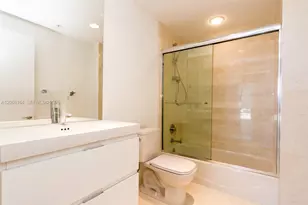 17301 Biscayne Blvd, North Miami Beach, FL 33160 - Photo 14