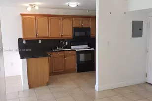 8425 NW 8th St, Miami, FL 33126 - Photo 2