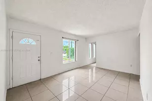 9103 SW 38th St, Miami, FL 33165 - Photo 4
