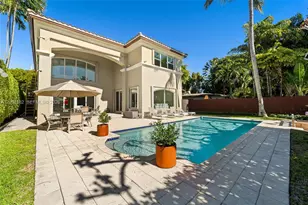 1490 Cleveland Rd, Miami Beach, FL 33141 - Photo 1