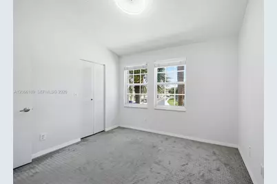 12135 SW 3rd St, Pembroke Pines, FL 33025 - Photo 20