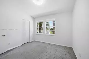 12135 SW 3rd St, Pembroke Pines, FL 33025 - Photo 20