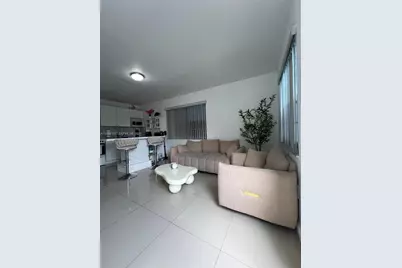 467B E 13th St #467B, Hialeah, FL 33010 - Photo 2