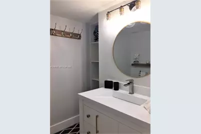 5701 Collins Ave #808, Miami Beach, FL 33140 - Photo 14