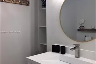 5701 Collins Ave, Miami Beach, FL 33140 - Photo 14