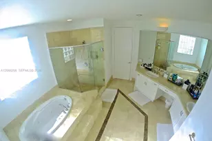 1675 NE 196th St, Miami, FL 33179 - Photo 12
