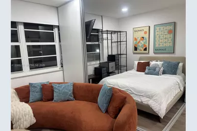 100 Lincoln Rd #301, Miami Beach, FL 33139 - Photo 6