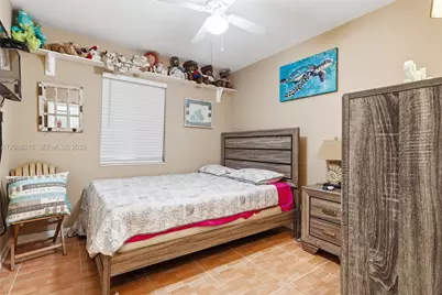 10235 Pan American Dr, Cutler Bay, FL 33189 - Photo 12