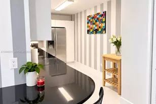 401 69th St, Miami Beach, FL 33141 - Photo 4