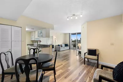 275 NE 18th St #710, Miami, FL 33132 - Photo 1
