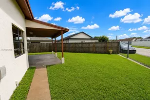 764 SW 99th Ct Cir, Miami, FL 33174 - Photo 10