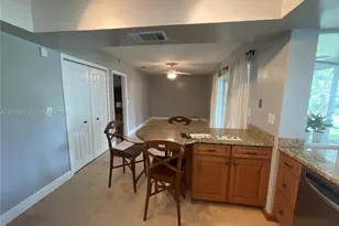 9301 SW 54th St, Cooper City, FL 33328 - Photo 4