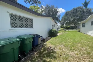 9301 SW 54th St, Cooper City, FL 33328 - Photo 70