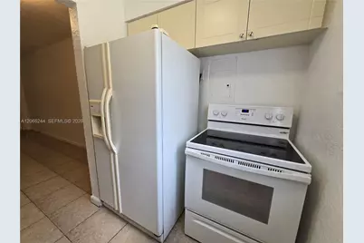 2330 NW 11th St #15, Miami, FL 33125 - Photo 4