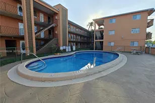 2330 NW 11th St, Miami, FL 33125 - Photo 14