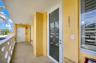 2400 NE 9th St, Fort Lauderdale, FL 33304 - Photo 6