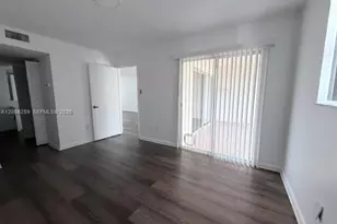 2224 SE 27th Dr, Homestead, FL 33035 - Photo 8