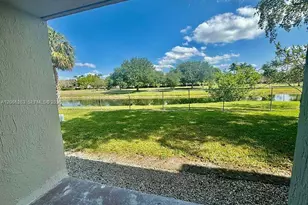 7195 NW 179th St, Hialeah, FL 33015 - Photo 2