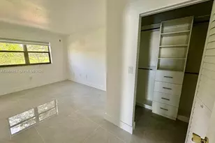 7195 NW 179th St, Hialeah, FL 33015 - Photo 18