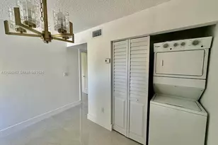 7195 NW 179th St, Hialeah, FL 33015 - Photo 12