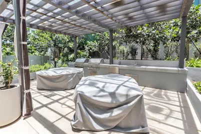 77 SE 5th St #2006, Miami, FL 33131 - Photo 32
