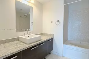 185 SW 7th St, Miami, FL 33130 - Photo 12
