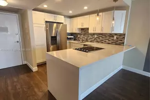 1000 Parkview Dr, Hallandale Beach, FL 33009 - Photo 10