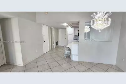18041 Biscayne Blvd #203, Aventura, FL 33160 - Photo 12