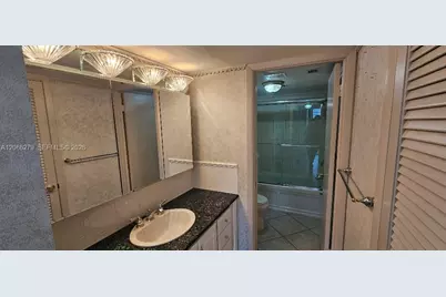 18041 Biscayne Blvd #203, Aventura, FL 33160 - Photo 10