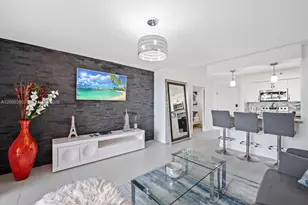 19655 E Country Club Dr, Aventura, FL 33180 - Photo 14