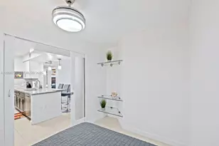 19655 E Country Club Dr, Aventura, FL 33180 - Photo 6