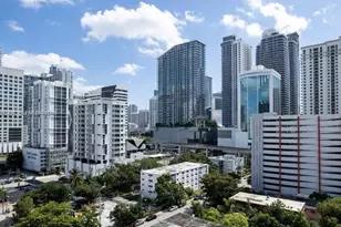 143 SW 9th St, Miami, FL 33130 - Photo 10