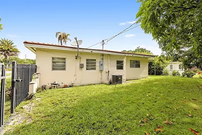 1200 NE 131st St, North Miami, FL 33161 - Photo 24