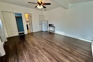 6773 Camelia Dr, Miramar, FL 33023 - Photo 2