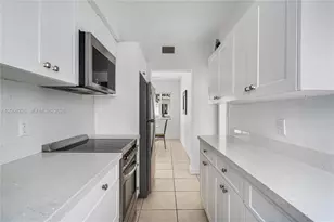 1120 Venetian Way, Miami, FL 33139 - Photo 12