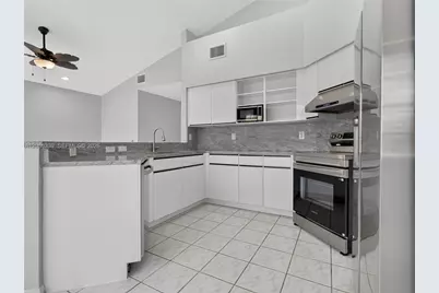 1520 Seabay Rd, Weston, FL 33326 - Photo 2