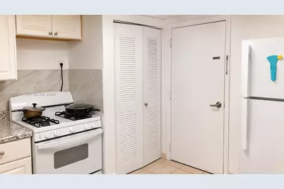 17901 NW 68th Ave #T104, Hialeah, FL 33015 - Photo 4