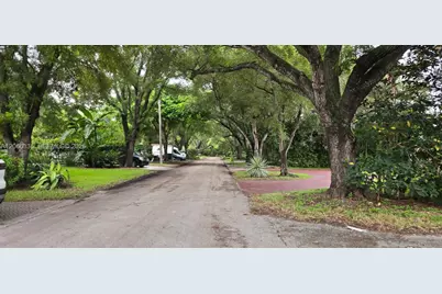 142 NW 98th St, Miami Shores, FL 33150 - Photo 70