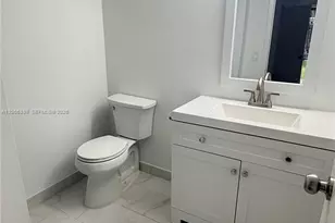 2750 W 63rd Pl, Hialeah, FL 33016 - Photo 10