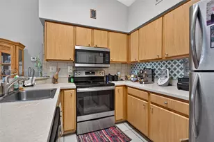 2445 SW 18th Terrace, Fort Lauderdale, FL 33315 - Photo 2