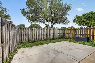 11065 NW 38th Pl, Sunrise, FL 33351 - Photo 30