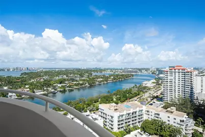 6301 Collins Ave #2307, Miami Beach, FL 33141 - Photo 8