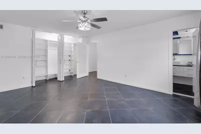 11960 NE 19th Dr #15, North Miami, FL 33181 - Photo 12