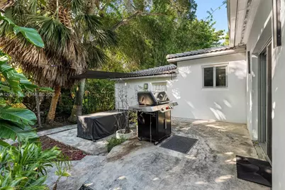 11400 Griffing Blvd, Biscayne Park, FL 33161 - Photo 26