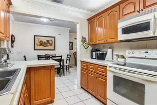 154 W 59th St, Hialeah, FL 33012 - Photo 32