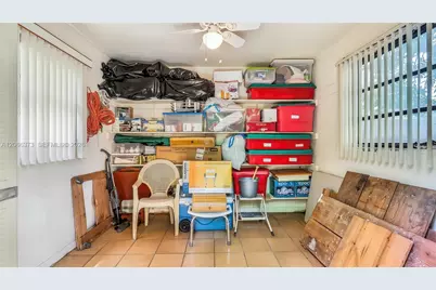 154 W 59th St, Hialeah, FL 33012 - Photo 20