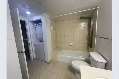 1750 N Bayshore Dr #2810, Miami, FL 33132 - Photo 28