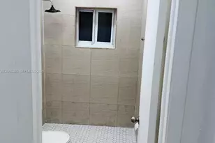 716 SW 11th Ave, Homestead, FL 33030 - Photo 10