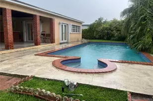10121 SW 34th St, Miami, FL 33165 - Photo 18