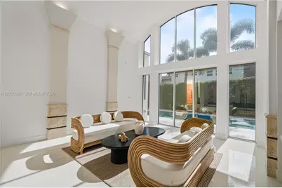 16203 NW 82nd Pl, Miami Lakes, FL 33016 - Photo 8
